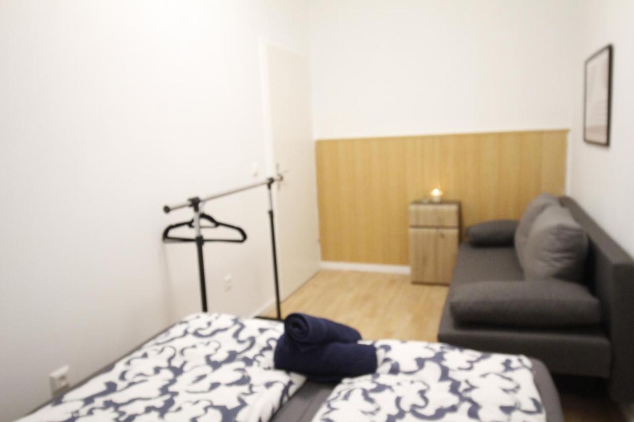 Comfort Triple Room Th Vienna Exterior photo